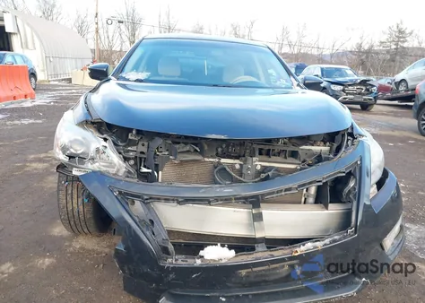 2015 Nissan Altima 2.5 Sv из США, поврежденный, VIN 1N4AL3AP1FC243158